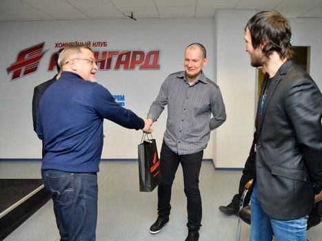 Группа "Жара" в гостях у "Авангарда"