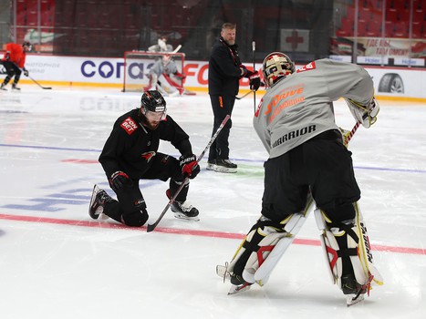 Открытая тренировка «Авангарда» перед домашними матчами финала Кубка Гагарина