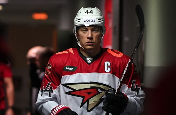 Дамир Шарипзянов – второй по блокшотам в КХЛ