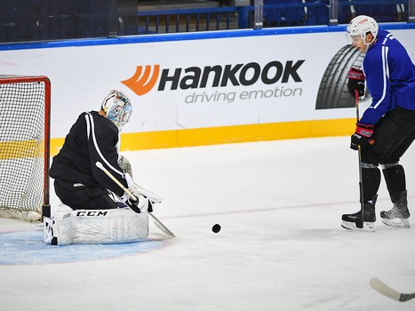 Раскатка "Авангарда" перед выездным матчем с "Локомотивом"