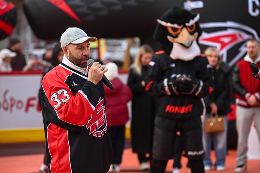 Открытие хоккейной коробки имени Максима Сушинского