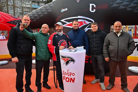 Открытие хоккейной коробки имени Максима Сушинского