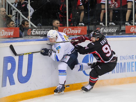 18.02.2016. "Авангард" - "Барыс" 2:3Б