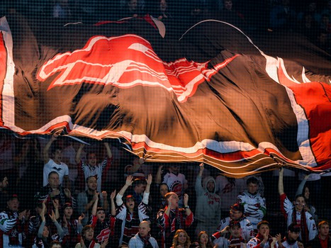 Наша атмосфера. Как поддерживали "Авангард" в сибирском дерби