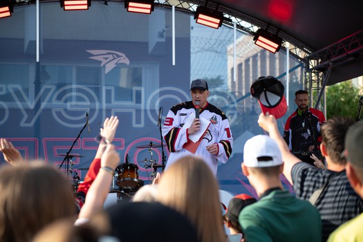 Дмитрий Рашевский в Омске на вечеринке Буэнос Летос