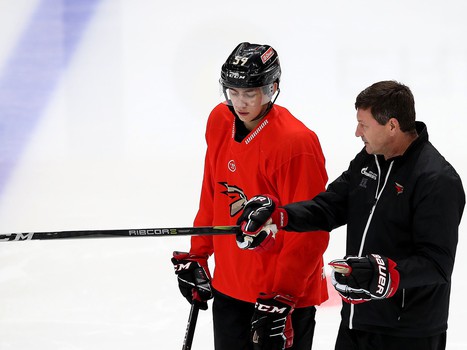 Снова на льду. «Авангард» вернулся к работе