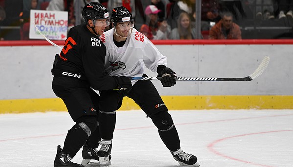 Они вернулись! «Авангард» провёл открытую тренировку