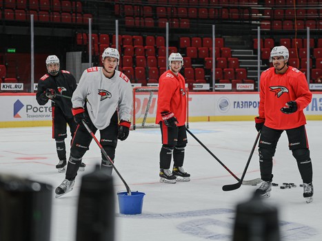 Тренировка «Авангарда» на G-Drive Арене