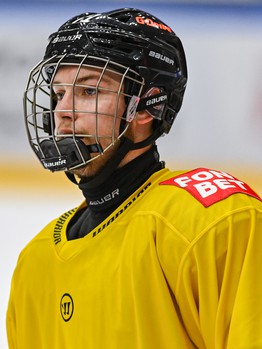 Глеб Трикозов и Михаил Гуляев тренируются с «Авангардом»