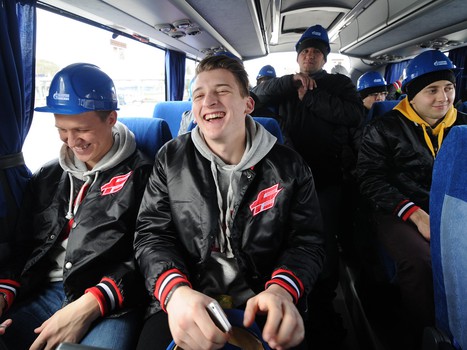 "Авангард" побывал с экскурсией на омском нефтезаводе