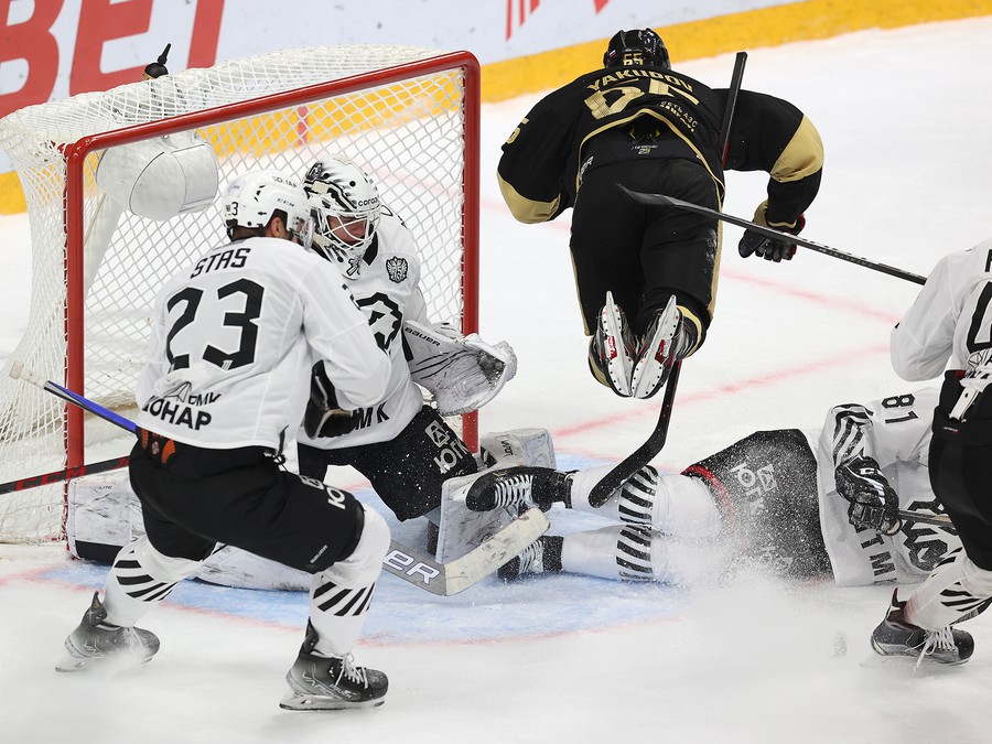 30.12.2021. «Авангард» - «Трактор» 1:3