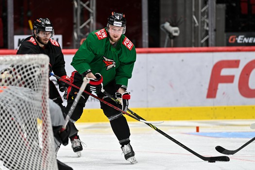 Раскатка «Авангарда» перед пятым матчем серии с «Сибирью»