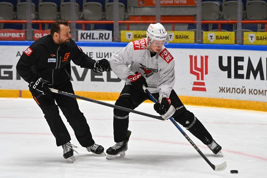 Тренировка «Авангарда» перед матчем в Хабаровске