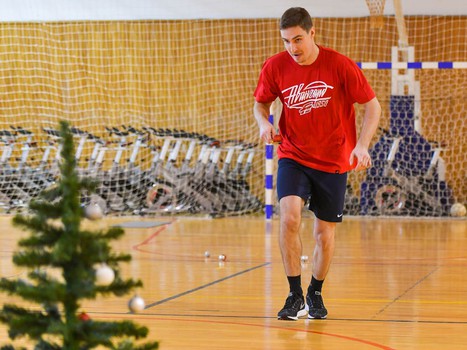 Новогодние игры "Авангарда": Кошелев vs Михеев