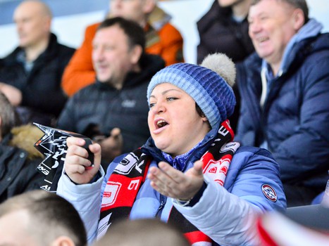 Наша атмосфера. Как поддерживали "Авангард" в сибирском дерби