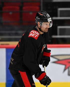 Первая тренировка Владимира Ткачева с основным составом