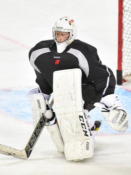 Тренировка "Омских Ястребов" перед стартом нового сезона МХЛ