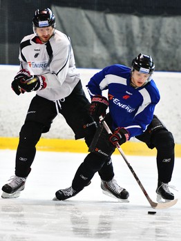 Раскатка "Авангарда" в Хомутове перед матчем с "Автомобилистом"