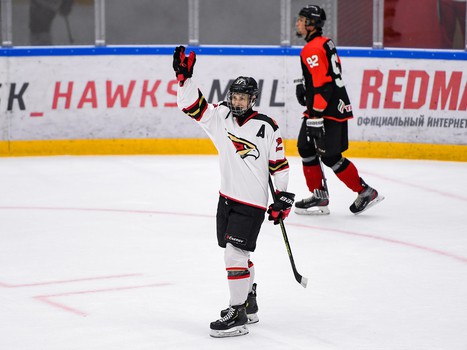 Пятый игровой день финала Первенства ЮХЛ в Омске