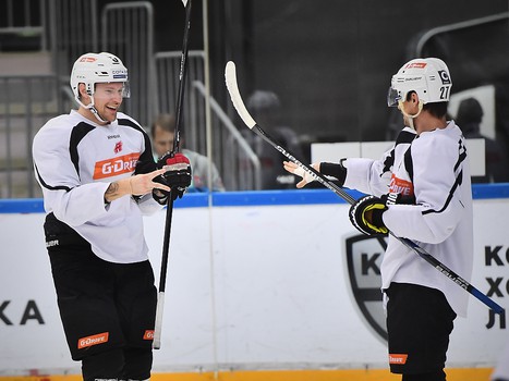 Тренировка "Авангарда" во Владивостоке перед матчем с "Адмиралом"