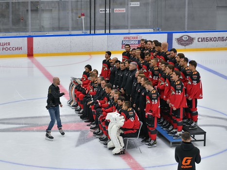 Бэкстейдж командного фото «Авангарда»