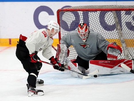 Тренировка «Авангарда» перед стартом финала Кубка Гагарина