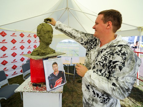 "Территория Авангарда". Часть 1. Площадь у арены