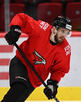 Тренировка «Авангарда» перед матчем с московским «Динамо»