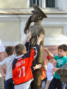 Экскурсия в Омский кадетский военный корпус для маленьких «ястребов»