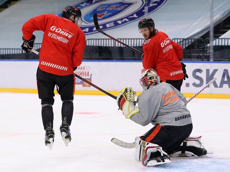 Тренировка «Авангарда» перед стартом турнира в Санкт-Петербурге