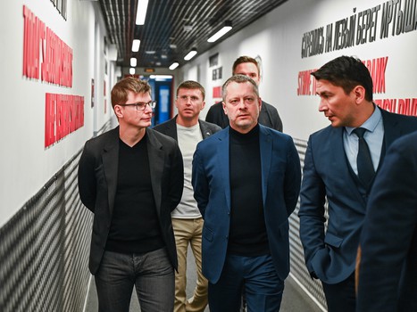 Андрей Аршавин побывал в Академии «Авангарда»