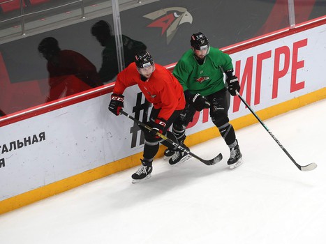 Открытая тренировка «Авангарда» для прессы и болельщиков