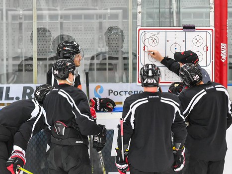 Раскатка "Авангарда" перед матчем с "Сибирью"