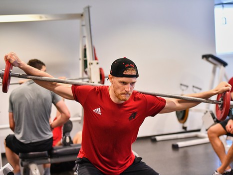 "Авангард" вышел из отпуска и приступил к тренировкам