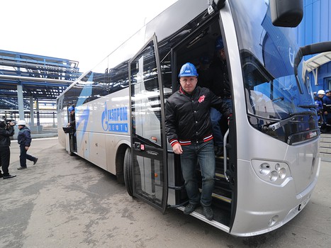 "Авангард" побывал с экскурсией на омском нефтезаводе