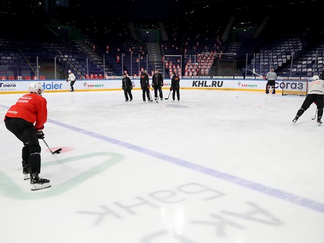 Тренировка «Авангарда» перед пятым матчем серии с «Ак Барсом»