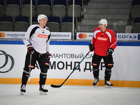 "Авангард" готовится к битве с амурскими "тиграми"