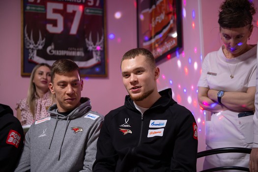 «Авангард» в гостях у болельщиков из гематологического отделения ОДКБ