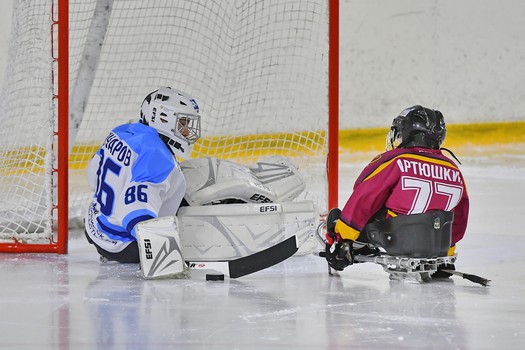 Турнир по следж-хоккею в Омске, день 1
