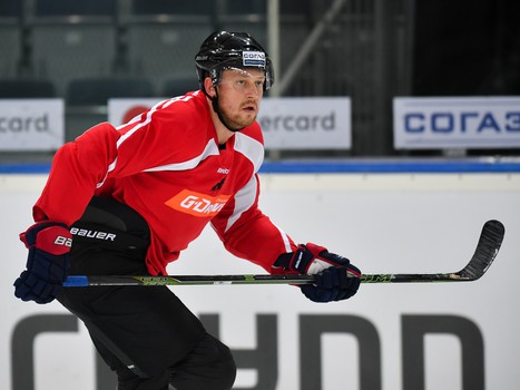 Никита Никитин готовится к первому матчу за "Авангард" после возвращения