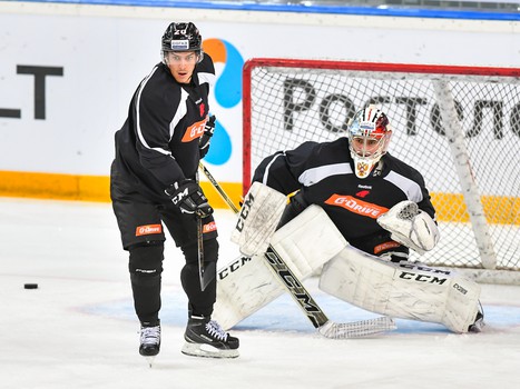 Раскатка "Авангарда" перед матчем с "Северсталью"