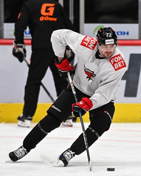 Тренировка «Авангарда» перед матчем с «Адмиралом»