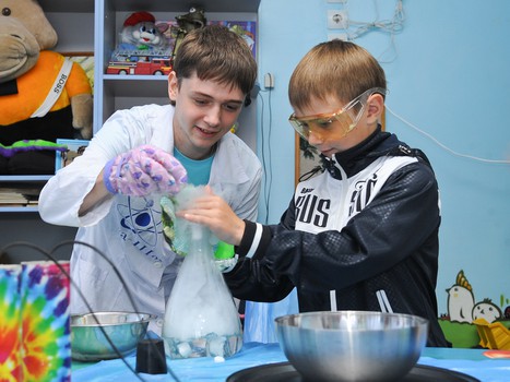 "Авангард" устроил праздник для юных болельщиков из ООДКБ