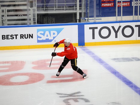 Тренировка «Авангарда» перед матчем в Уфе