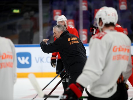 Тренировка «Авангарда» перед пятым матчем серии с «Ак Барсом»