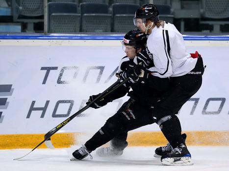 Двусторонний матч - просмотр молодежи