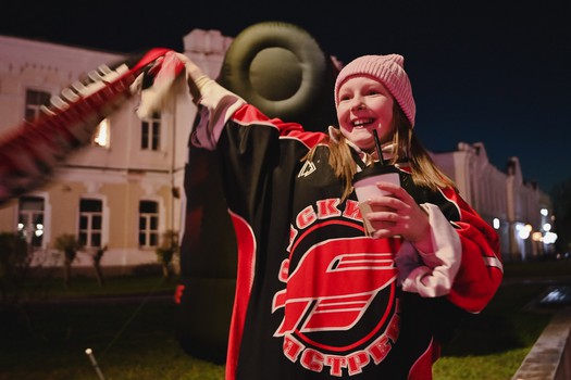 Фан-зона «Авангарда» на Пешеходном Любинском