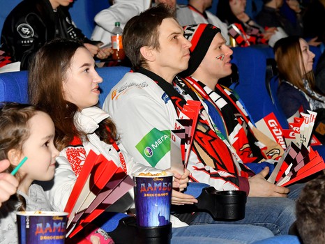 31.03.2019. Фан-зоны "Авангарда" в Омске 