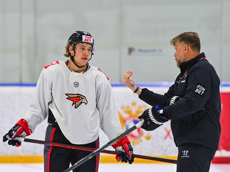 Тренировка «Авангарда» в ДХЦ