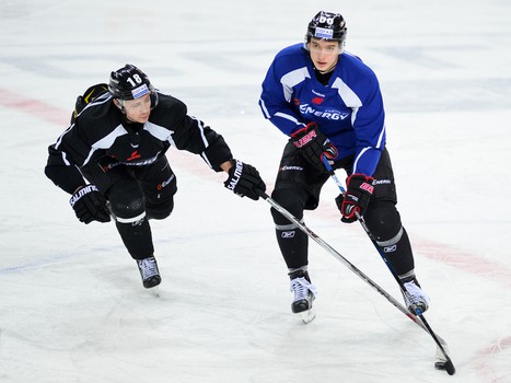 "Авангард" готовится к заключительным матчам регулярного чемпионата